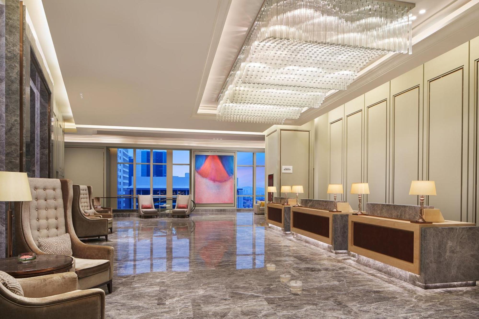 Sheraton Petaling Jaya Hotel Экстерьер фото Lobby