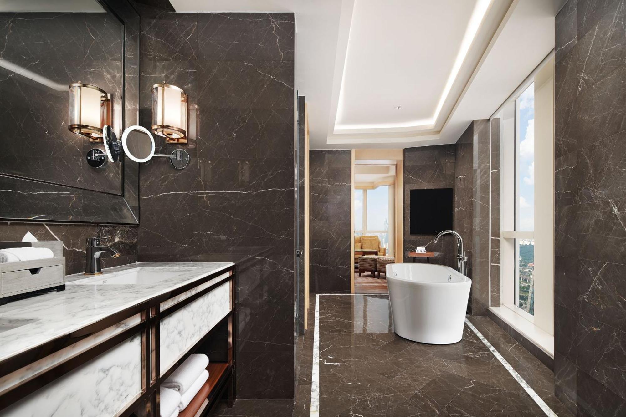 Sheraton Petaling Jaya Hotel Экстерьер фото Bathroom