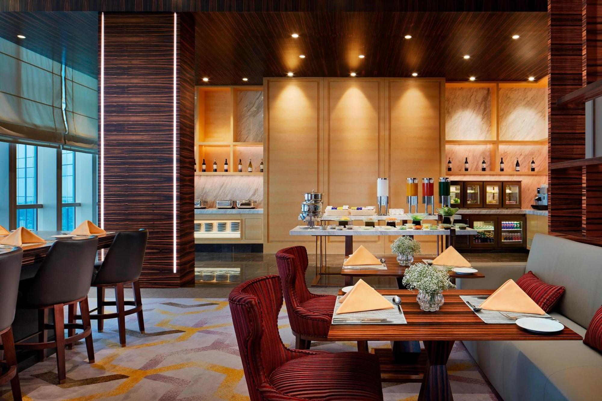Sheraton Petaling Jaya Hotel Экстерьер фото