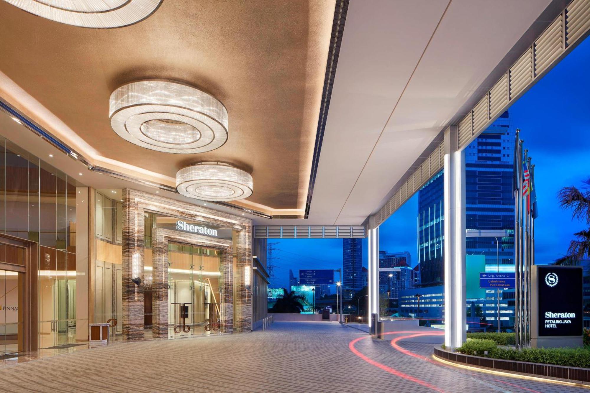 Sheraton Petaling Jaya Hotel Экстерьер фото Entrance